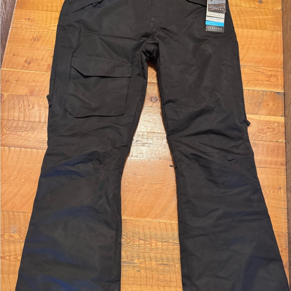 Women’s Iceburg Black Snow/Ski Pants